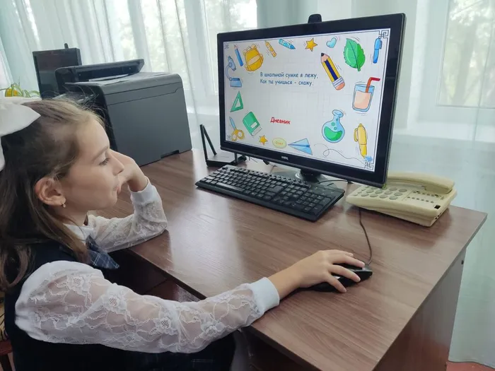В честь праздника была организована интерактивная викторина под названием «Школьные загадки»