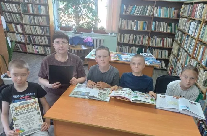 познавательно – игровая программа «Кем быть?»