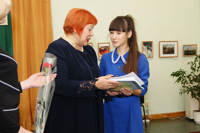 14 декабря 2012 года состоялась торжественная церемония вручения литературной премии имени Федора Ушакова в Художественном салоне.